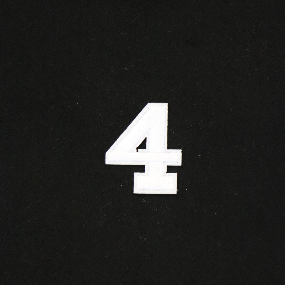 Numero ricamato termoadesivo 4