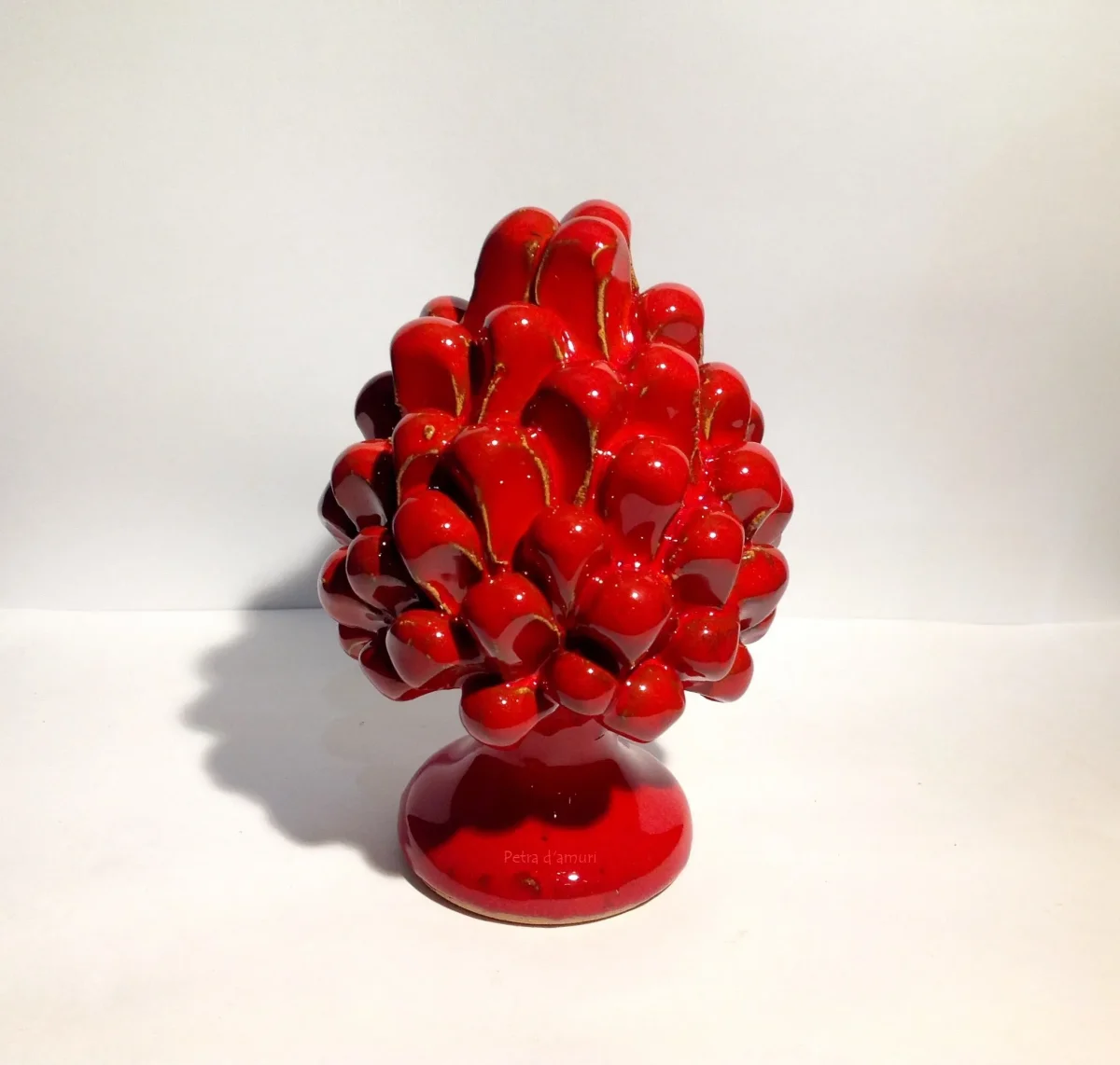 Pigna Piccola Rosso Corallo in Ceramica siciliana H 11 cm Hand Made in Sicily